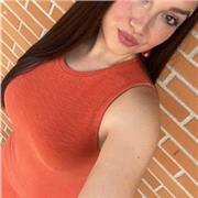 Doy clases particulares online y presencial para niños de educación primaria. Estoy estudiando magisterio en educación primaria con mención en inglés. Este es mi último año